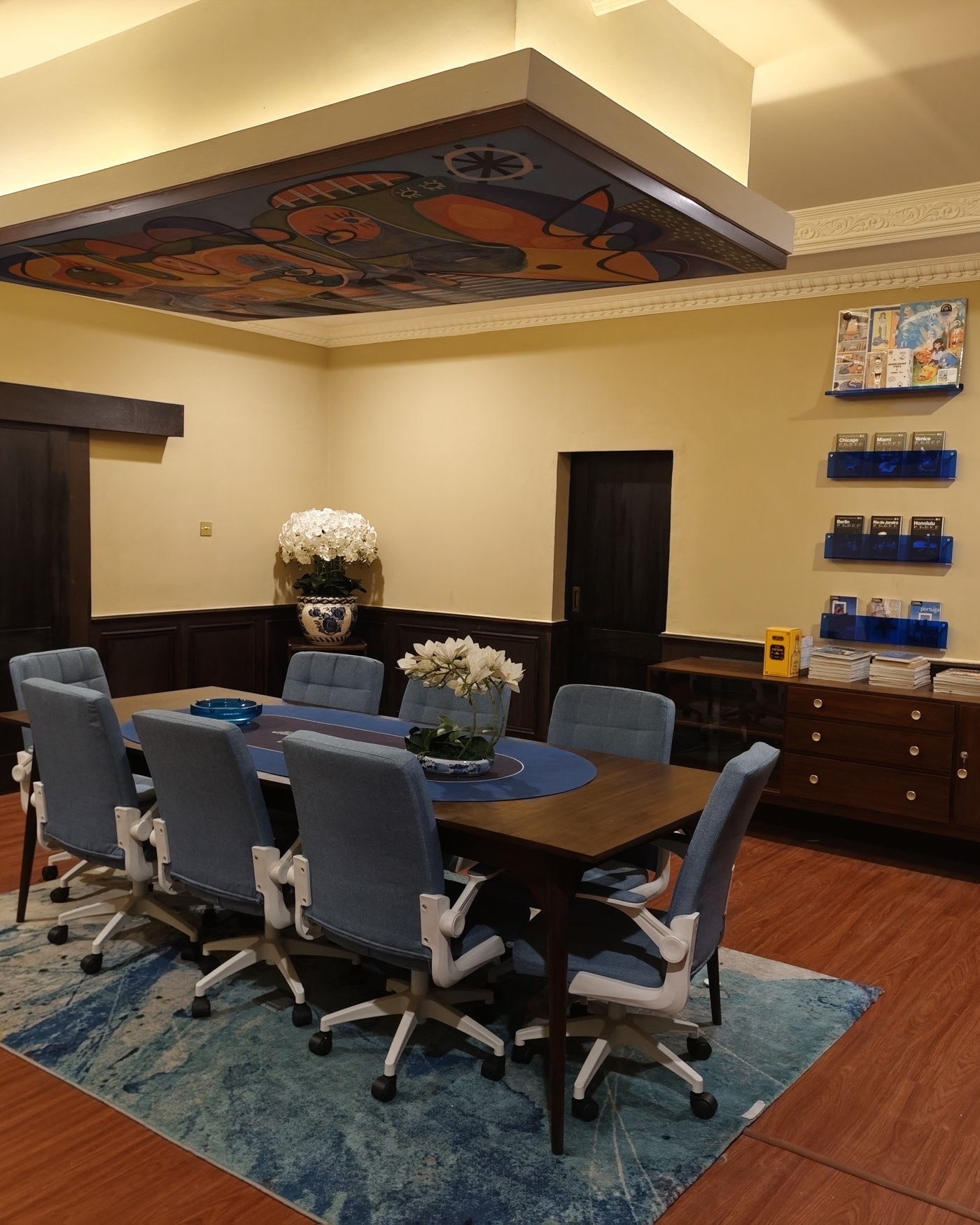 Hasil renovasi ruang meeting kantor Tanah Kusir oleh TOBO Interior