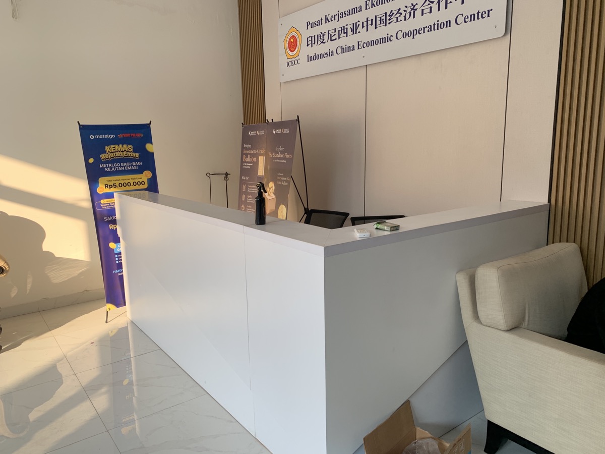 Kondisi Lobi & Resepsionis sebelum direnovasi — proyek Park Regis by Prince Hotel