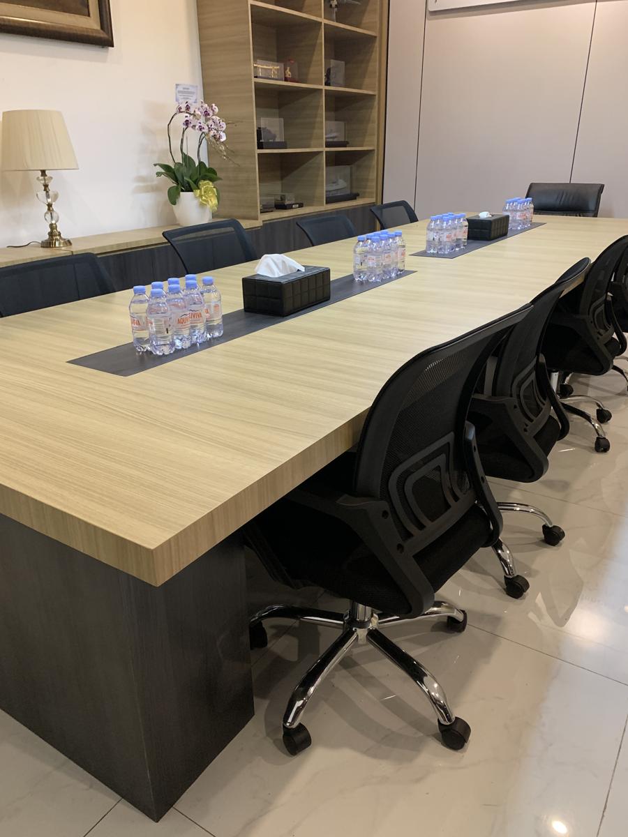 Hasil akhir Ruang Meeting 1 setelah direnovasi — proyek Park Regis by Prince Hotel